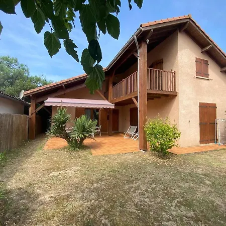 Holiday home Au Pied De La Dune, Agreable Maison T5 Et Jardin *